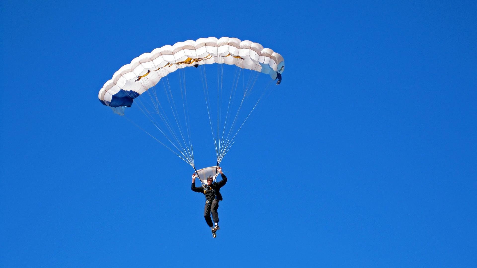 《快船球迷期待球队在休赛期进行积极操作》，快船休赛期补强