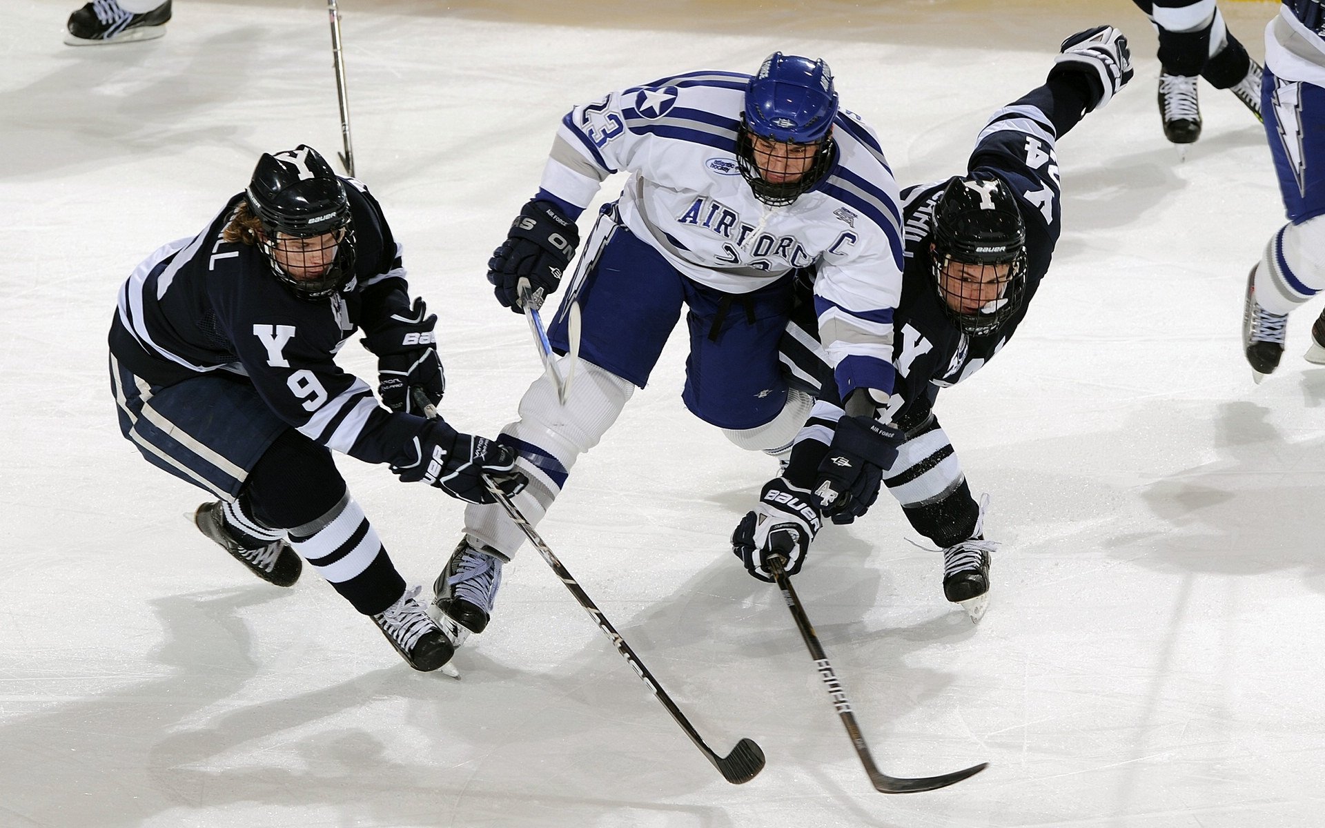 世界网球大奖赛落幕，中国选手双打折桂，2021年世界网球比赛